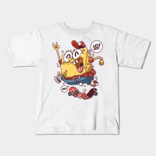 Spongebob Palying Skateboard Kids T-Shirt